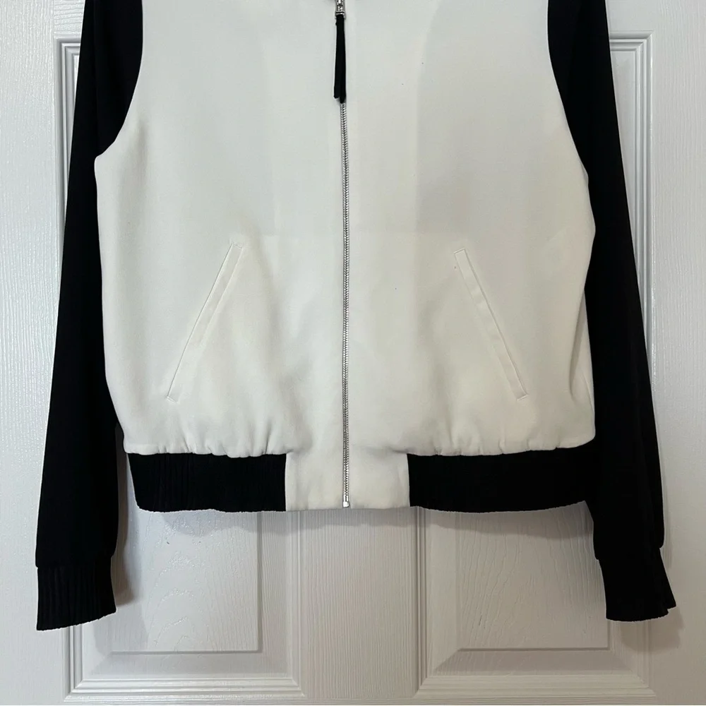 Aritzia Babaton Blouson Bomber Crepe Zip Up Jacket Black White - Size S - Picture 6 of 15